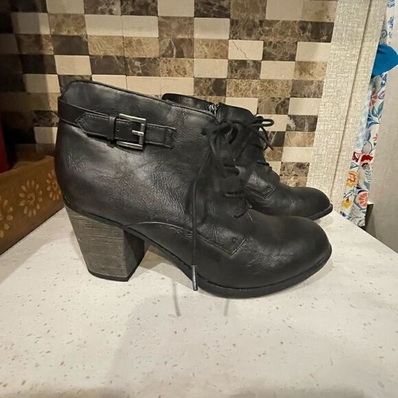 Diba Booties  - Picture 1 of 6